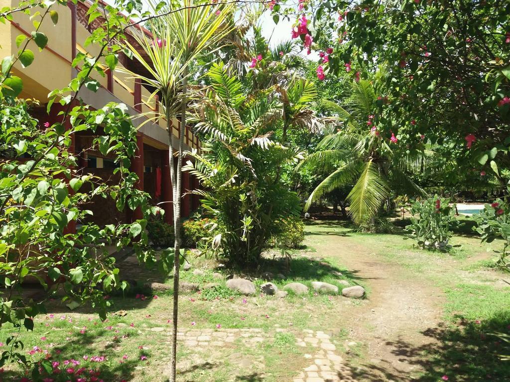 Kalipayan Beach Resort & Atlantis Dive Center Panglao Exterior photo