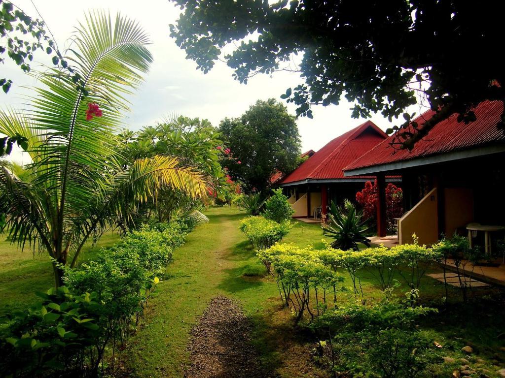 Kalipayan Beach Resort & Atlantis Dive Center Panglao Exterior photo